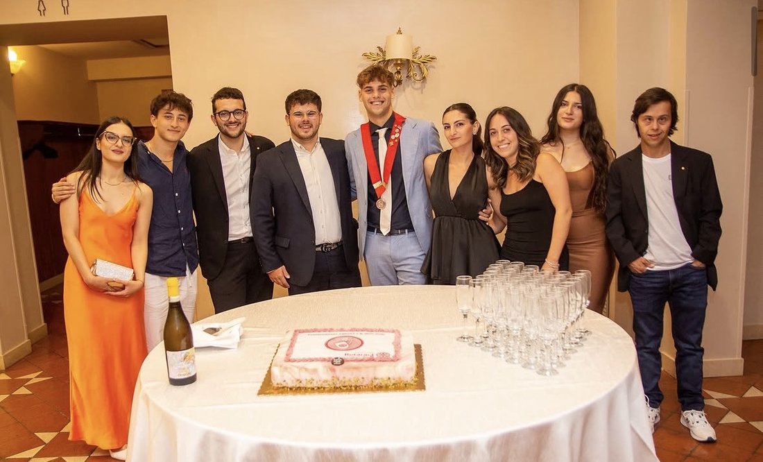 Passaggio della Campana 2025/2026 — il Presidente Riccardo V. Calanna con il club